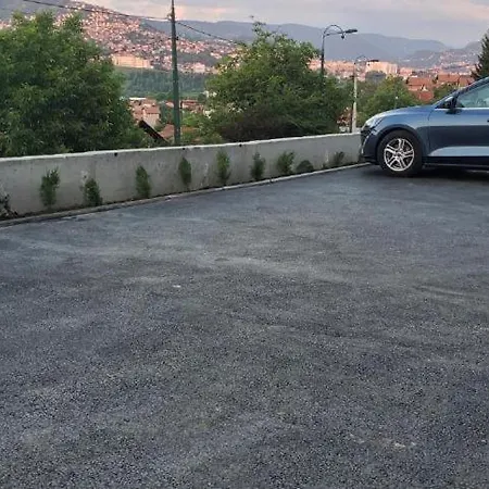 Sleep And Drive Free Wifi Private Parking Apartment
